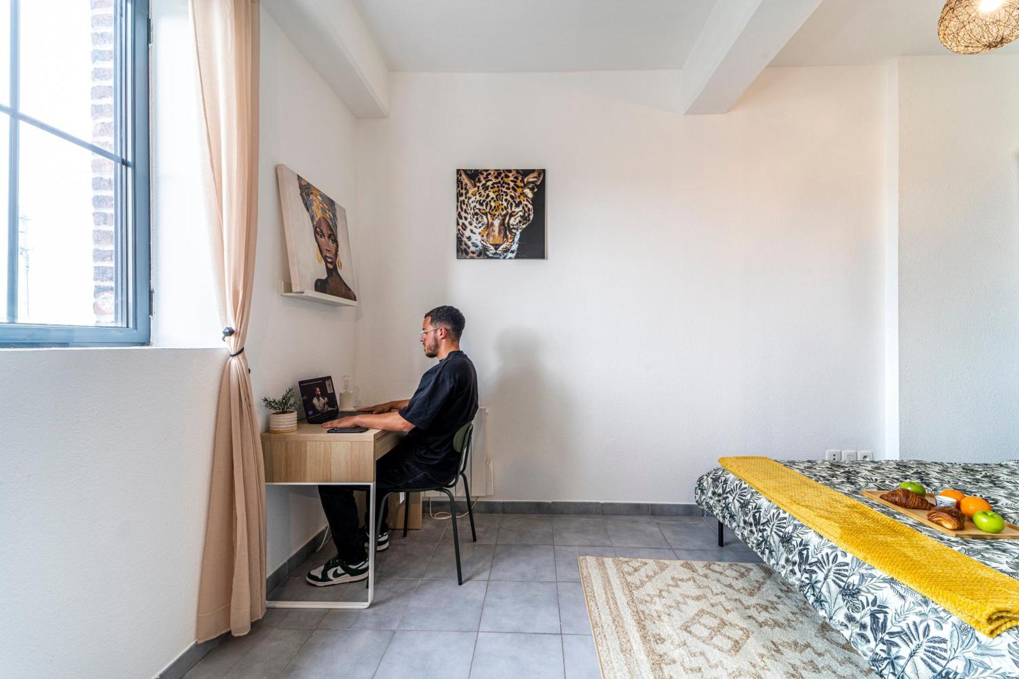 Stay Cosy Lille I Tourcoing - Appartement - Hypercentre - Parking Securise - Wifi - Netflix - Cuisine المظهر الخارجي الصورة